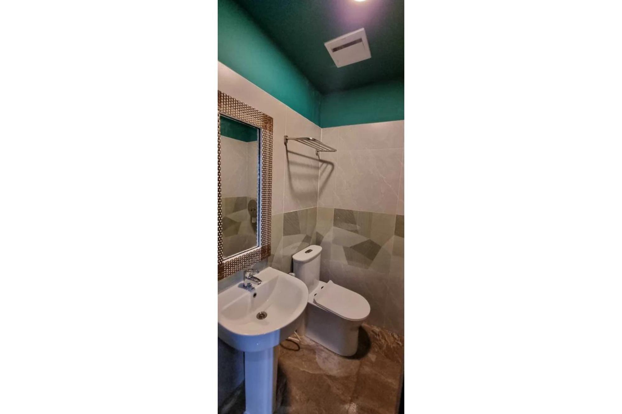 Attic Capsule Hotel Marigondon  Dış mekan fotoğraf